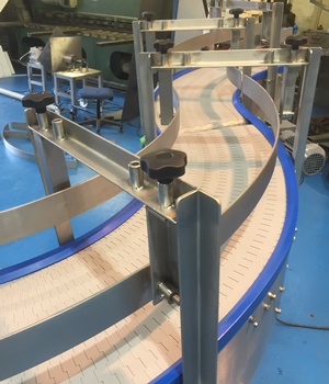 Bend Conveyors using True Axis Modular Belt