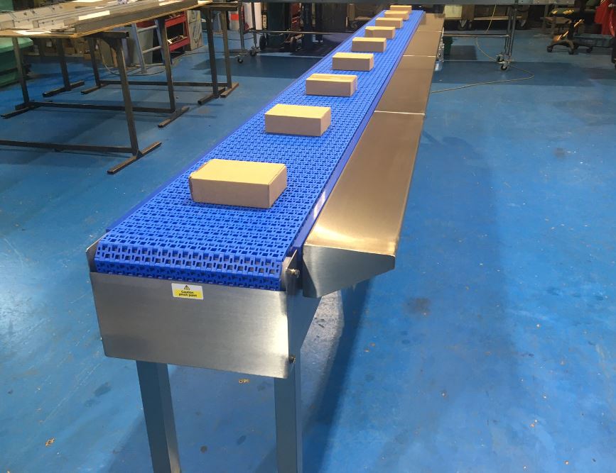 Conveyors with Removable Packing Shelfs